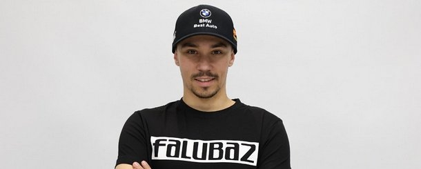 P - Dominik Kubera - 01